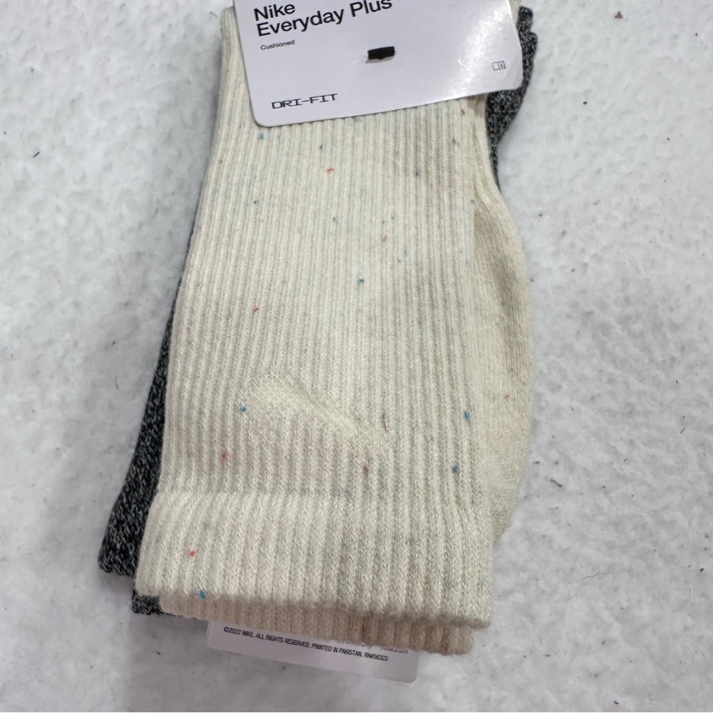 Nike Socks - Picture 4 of 8